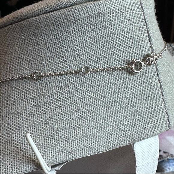 Tory Burch - Kira Green and Silver Enamel Flower Pendant Slide Necklace - Picture 5 of 8